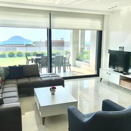 Marina Premium